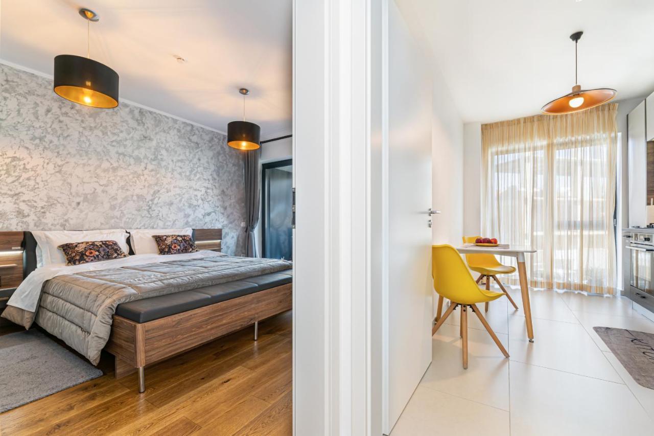 The Wolf Residence Brasov Bagian luar foto